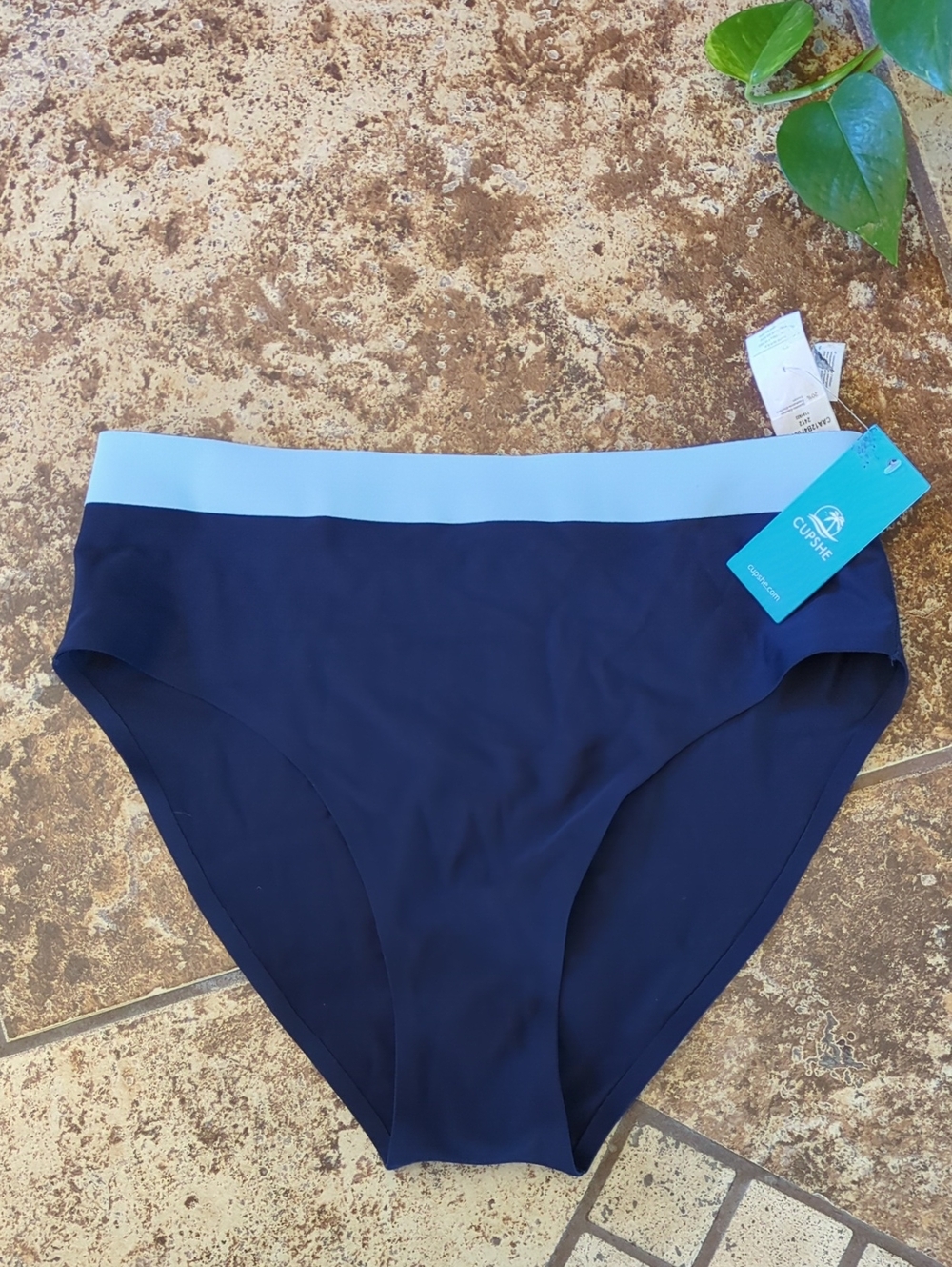 M NWT Cupshe Bottoms